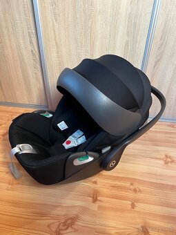 Cybex CLOUD Z2 i-SIZE Plus (0-13 kg) Deep Black Platinum - 17