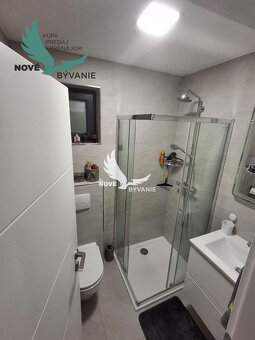 Exkluzívne zariadená novostavba domu s výhľadom na more v Ch - 17