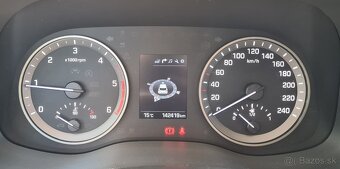 HYUNDAI TUCSON 1.7 CRDI FAMILY - 17