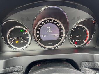 Mercedes C W204 2.2 CDI manuál | Rozvody vymenené - 17
