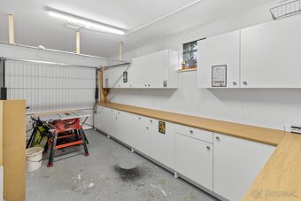 PREDAJ-Moderný 4-izbový bungalov s bazénom - RAJKA - 17