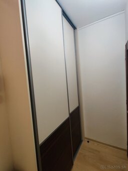 Veľký 2 izbový byt - 17
