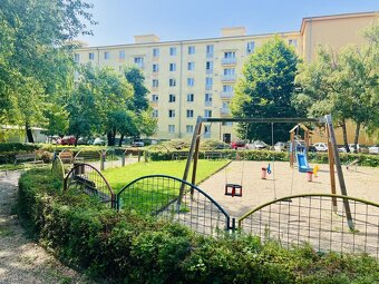 - REZERVOVANÉ - NA PREDAJ 2 IZBOVÝ BYT | Národná Trieda | Ko - 17