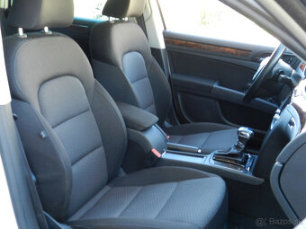 Škoda Superb Combi 2.0 TDI CR 170k Elegance DSG - 17