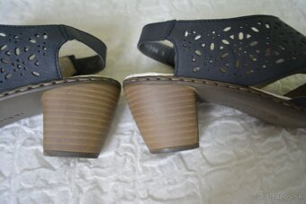 Kožené sandále Rieker veľ.41 - 17