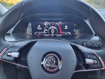 Skoda Superb Combi 2,0 TDI 110 KW VIRTUAL COCKPIT/MATRIX - 17