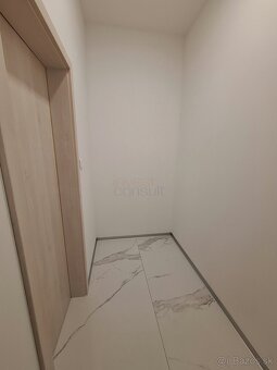 2377 NA PREDAJ EXKLUZÍVNY ŠTVORIZBOVÝ BYT - 17