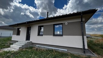 VÝSTAVBA RODINNÝCH DOMOV NA KĽÚČ - 17