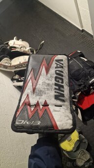 Brankárska výstroj - 17