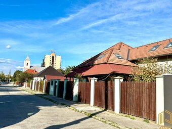 NA PRENÁJOM BYT 5+1 v ROD. DOME, PARKOVANIE, ZÁHRADA, SENICA - 17