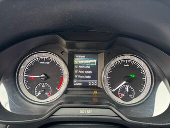 Škoda Octavia 3 2.0 TDI DSG - 17