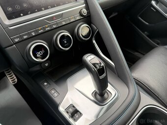 Jaguar E-Pace P250 AWD RDYNAMIC
 - 17