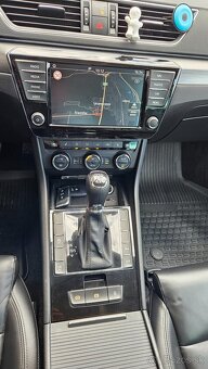 Škoda Superb Combi 2.0 TDI 190k 4x4 Style DSG EU6 - 17