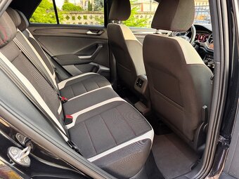 RESERVÉ Volkswagen T-Roc SPORT 2.0 TSI 140kw DSG 4MOTION - 17