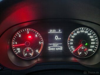 Sharan 2.0tdi DSG 103kW 7miest - 17
