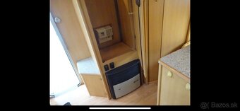 Dethleffs Camper 490 z roku 2002 - 17