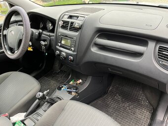 KIA Sportage 2.0 CVVT - 17