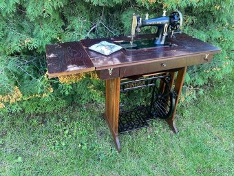 Šijací stroj MINERVA - 17