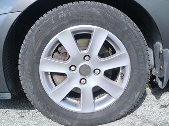 Kia Cerato 1,6 CRDi 2006, 84 kw diesel - 17