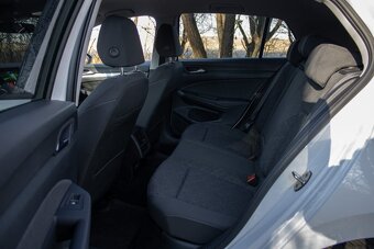 Volkswagen Golf 2.0 TDI 85kW - 17