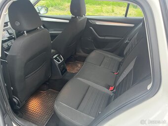Škoda Octavia Combi 1.0 TSI DSG - 17