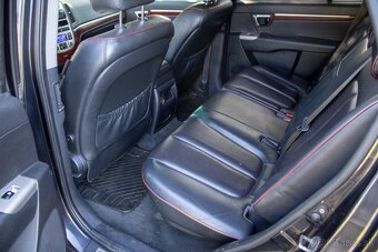 Hyundai Santa Fe 2,2 CRD AT6 4X4 - 17