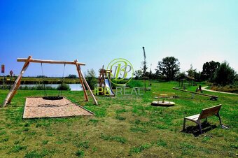 KRÁSNY 3 izb.rodinný dom v slepej ulici s veľkým záhradným d - 17