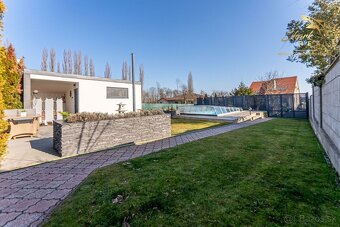 VÝNIMOČNÁ NEHNUTEĽNOSŤ LEN 20 km od Trnavy úžitková pl - 17