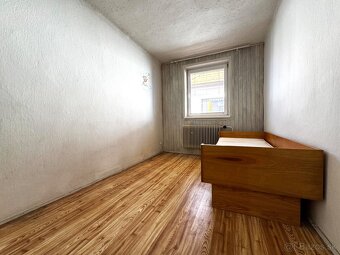 NA PREDAJ - Priestranný 5-izbový rodinný dom Ľubeľa - 17