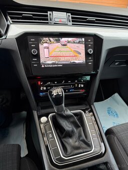 Volkswagen Passat Variant 2.0 TDI EVO Business - 17