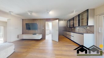 PREDAJ 6 IZBOVÝ RODINNÝ DOM NA ZOBORE - 17