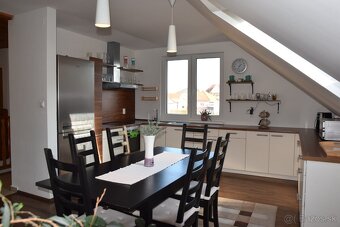 Kompletne zariadený dom s dvomi bytmi u nás v Zóhri - 17