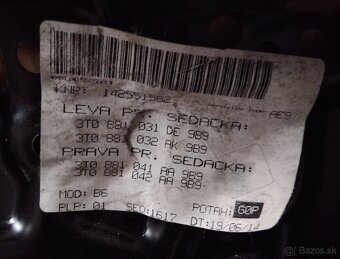 sedačka spolujazdca Superb 2 - 17