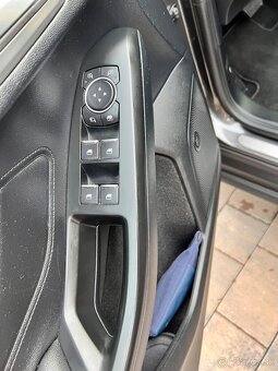 Ford Focus Kombi 2.0 TDCi 150k - 17