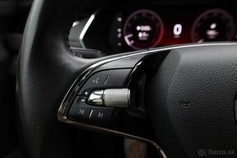 octavia combi 4  1.5 TSI  110Kw First Edition rok 2020 - 17