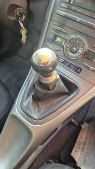 Toyota Auris 1,6i 91kw kód: 1ZR-FE - 17