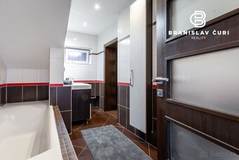 RODINNÝ DOM S BAZÉNOM NA PEREŠI - 17