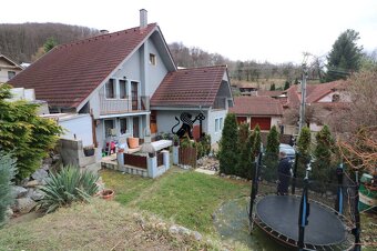 Priestranný - viacgeneračný  rodinný dom v Borinke-znížená c - 17
