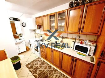 JKV REAL ponúka na predaj 5-izbový dvojpodlažný rodinný dom  - 17