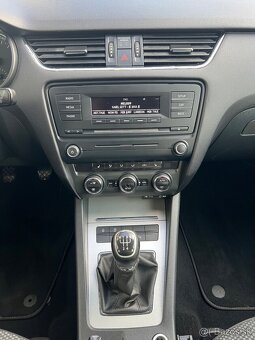 PREDÁM ŠKODA OCTAVIA COMBI 1,6TDi 77kW dovoz DE - 17