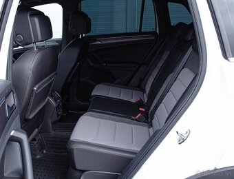 Volkswagen Tiguan 2.0 TDI R-Line DSG - 17
