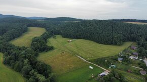 pozemok pod lesom - 17