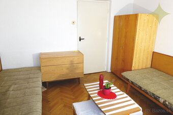 Na predaj slnečný 3 izbový byt s balkónom v centre mesta LC - 17