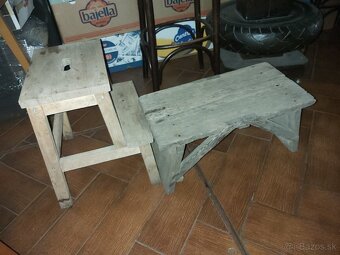 Doplnky do bytu,stolik,stojany,vešiak,šamlík - 17