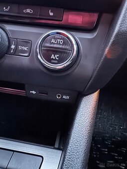 ✅ Škoda Octavia JOY 2,0TDI DSG - 17