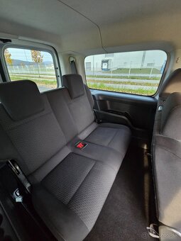 VW Caddy MAXI 7-miest / SK pôvod / 2.0 TDi ŤAŽNÉ-r.v.12-2016 - 17