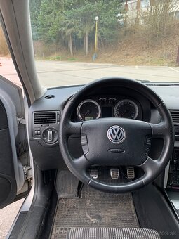 Volksvagen golf 1.9 TDI Highline - 17