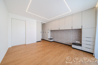 BOSEN | Moderný 4 izbový bungalov s bazénom, ul. Karasová, S - 17