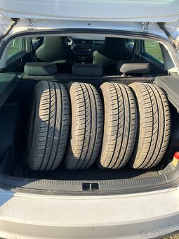 Škoda Rapid Spaceback 1.6 TDI, 2014, 66 kW, 226476 km - 17