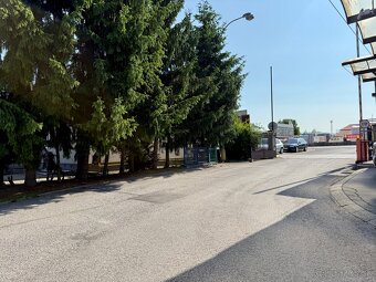 Dvojpodlažný sklad + kotolňa + pozemky Prievidza - 17